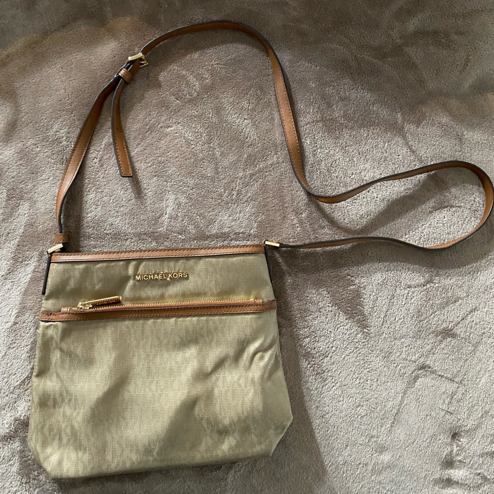 Michael Kors Crossbody